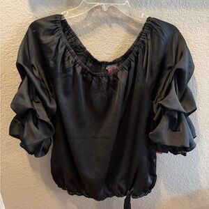 Vince Camuto Black Off Shoulder Puff ruffle Sleeve Blouse Size Large NWT